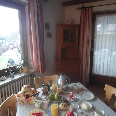 Bindermoos Bed & Breakfast *